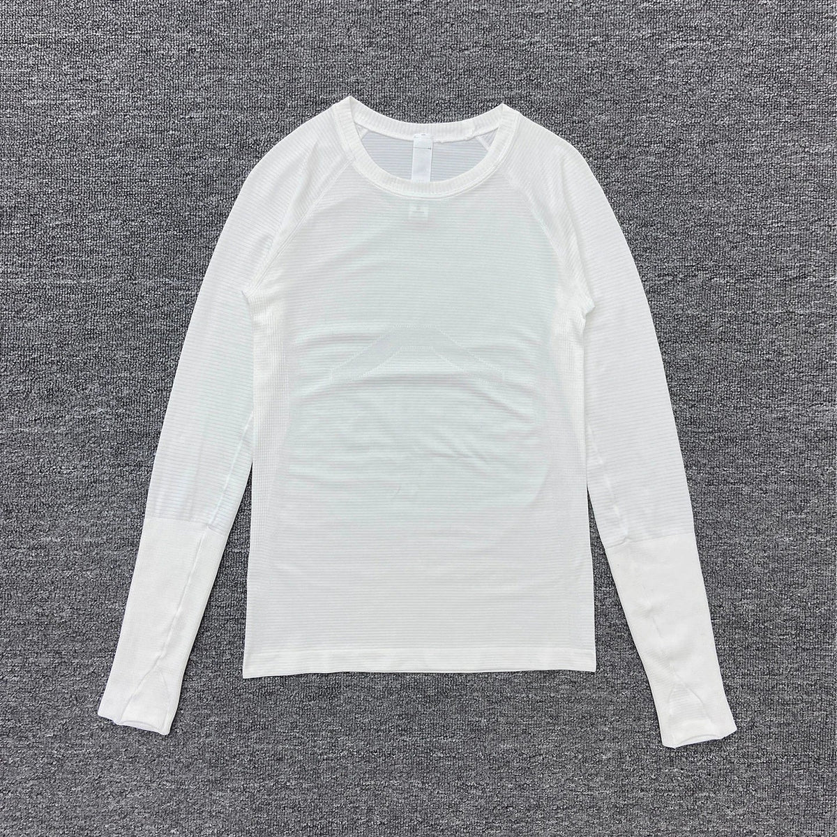 Women's Slim Fit Long Sleeve Yoga Sports Top Breathable Stretch Seamless Pilates Training T-Shirt Fitness Running Shirt T-shirt